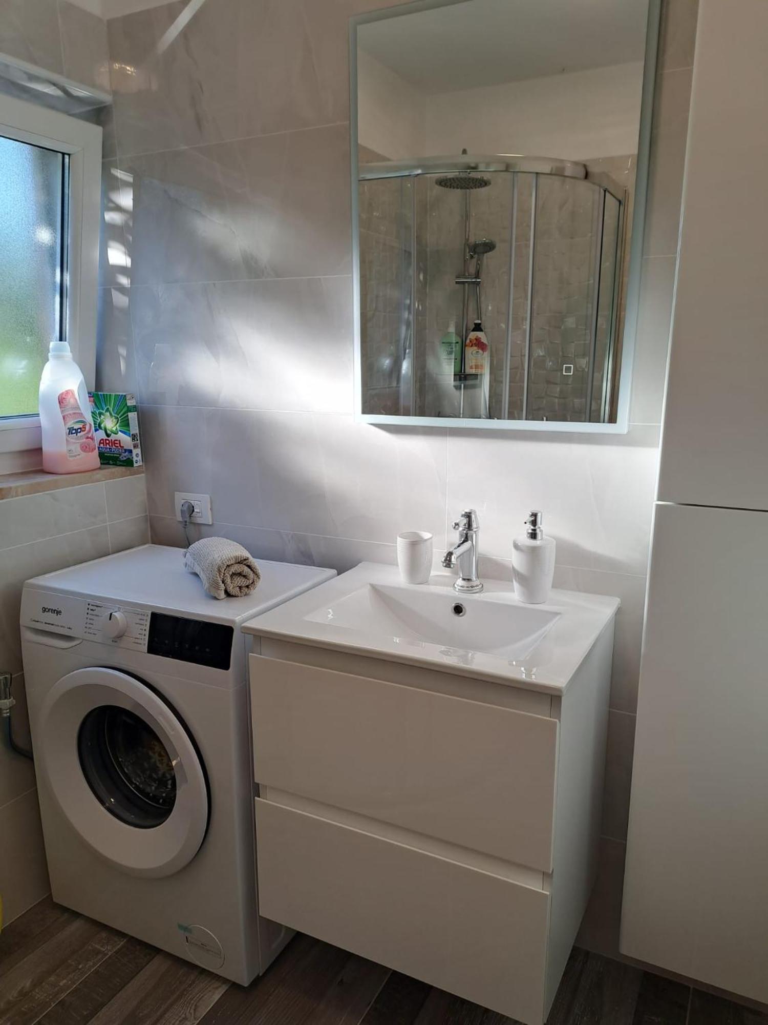 Apartman Melita Galižana Exteriör bild
