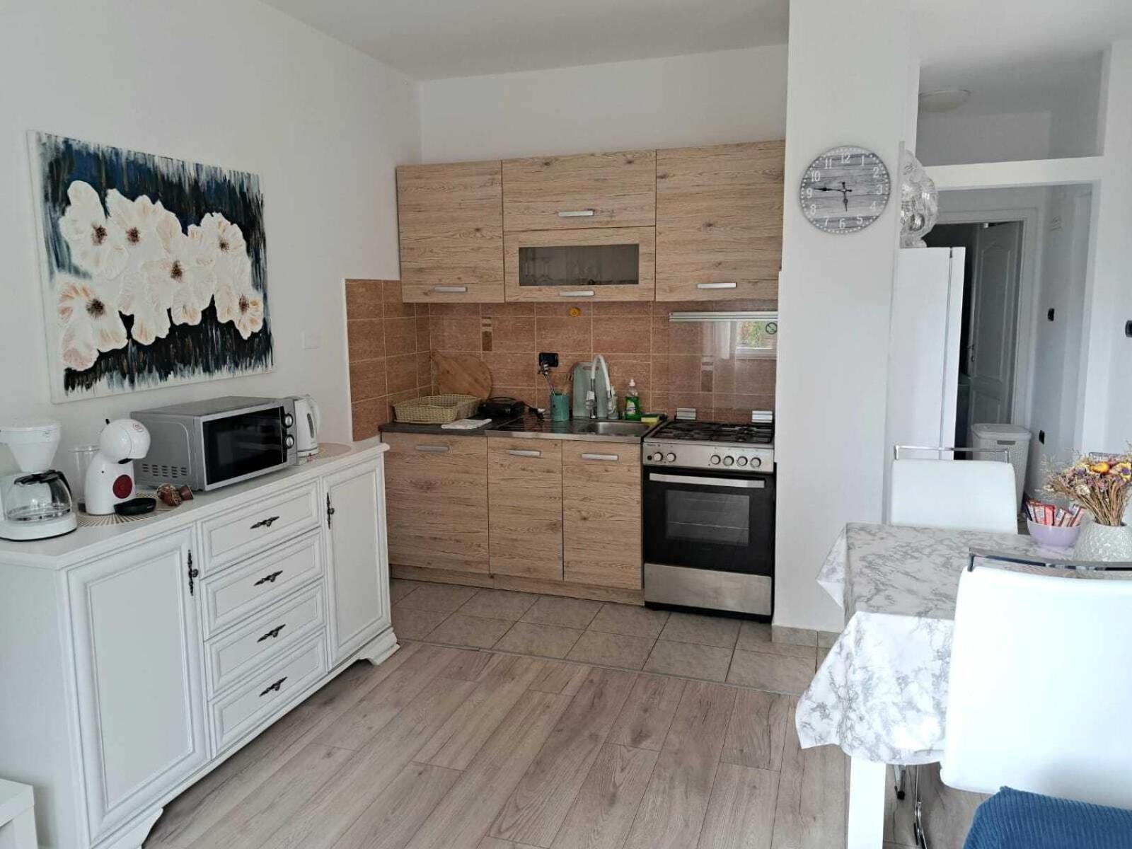Apartman Melita Galižana Exteriör bild