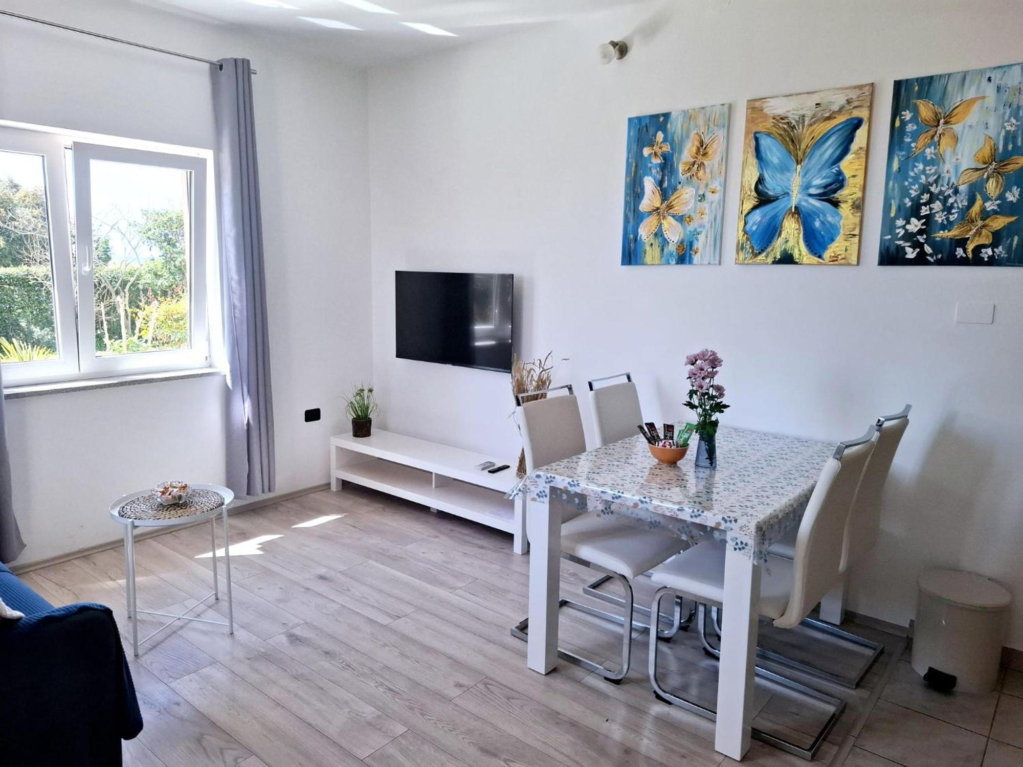 Apartman Melita Galižana Exteriör bild