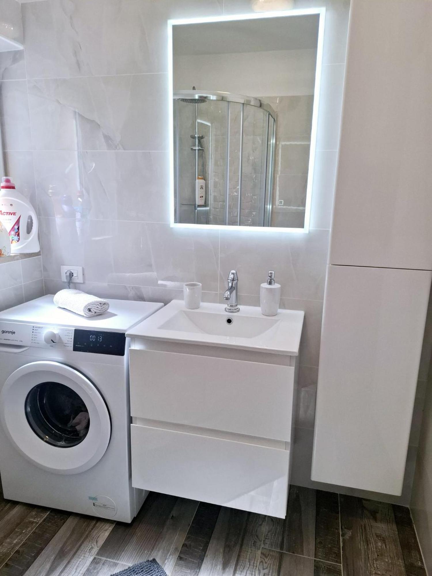 Apartman Melita Galižana Exteriör bild